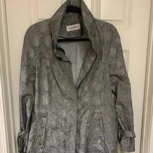 Calvin Klein womens raincoat with hood in collar womens small